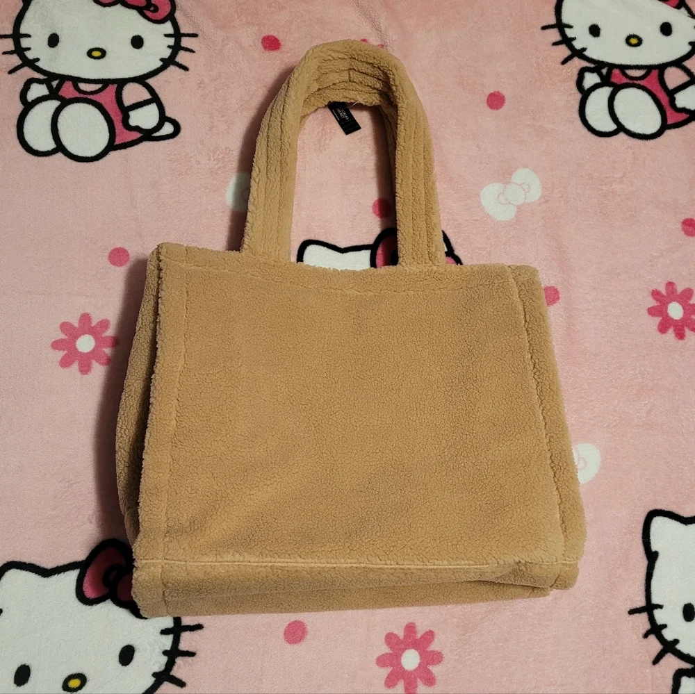 NWT Victoria Secret Tan Sherpa Tote Bag Handbag Faux Fur Beige Fleece Purse - Picture 2 of 9